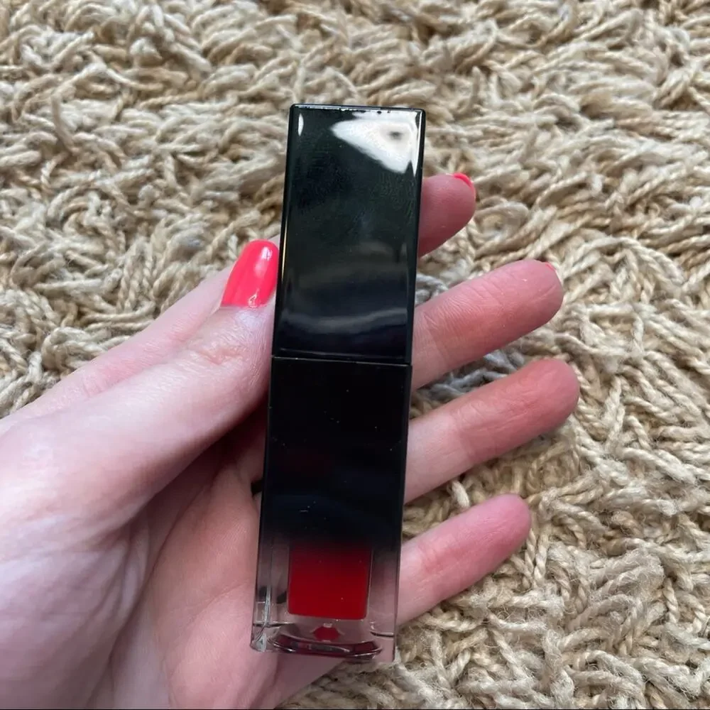 NEW! Josephine Lip Powder Liquid Lip
